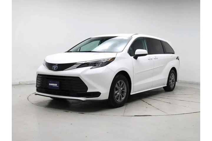 $39998 : Toyota Sienna 2024 AWD LE 8- image 4