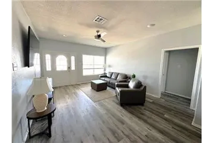 $2950 : Rental property with 4 bedro image 10