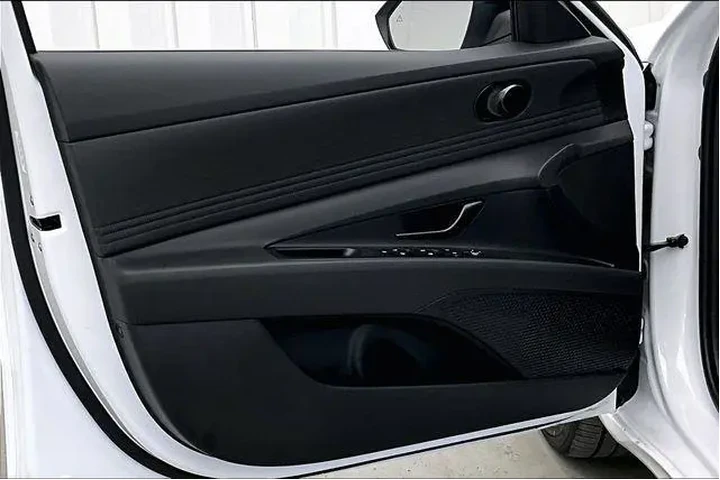 $28979 : Hyundai ELANTRA Hybrid 2025 image 10