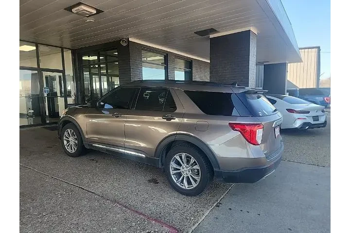 $20404 : Ford Explorer 2021 XLT 4dr S image 1