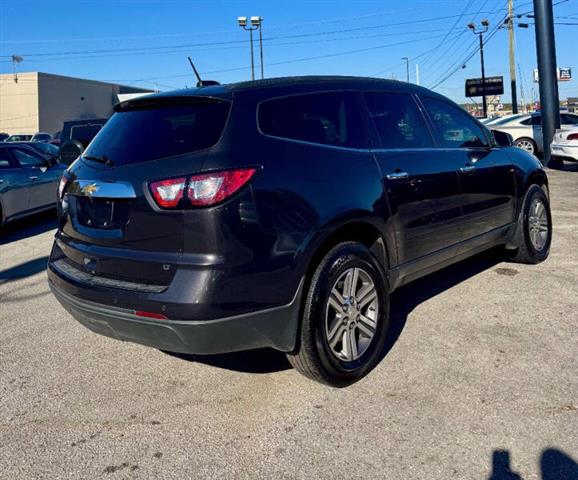 $9500 : 2017 Traverse LT image 9