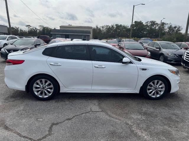 $10297 : 2018 Optima LX image 5