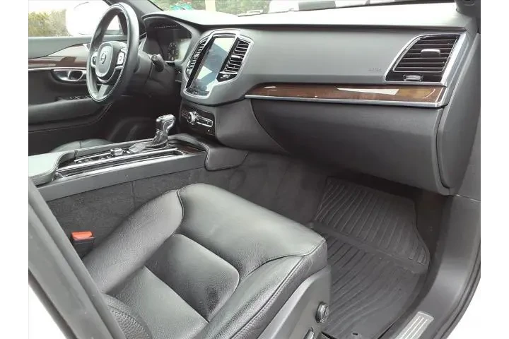 $20995 : Volvo XC90 2018 AWD T6 Momen image 10