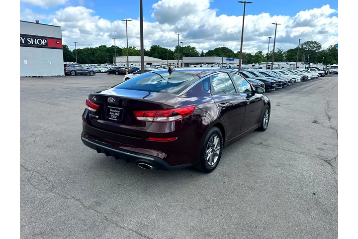 $10890 : 2019 Optima LX Auto image 2