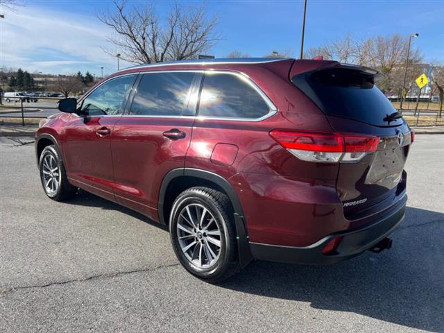 $16900 : 2017 Highlander XLE image 8