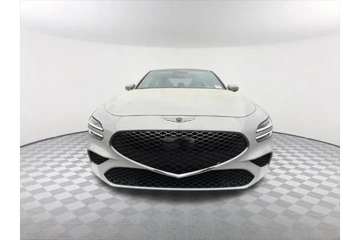 $36991 : Genesis G70 2025 2.5T Standa image 2