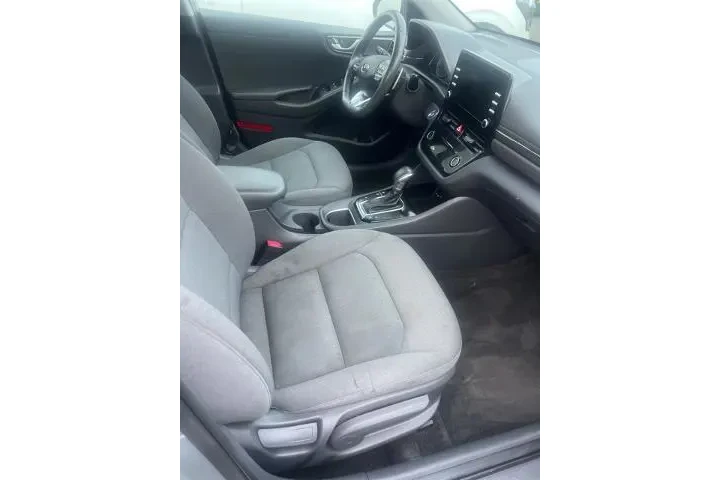 $18988 : Hyundai IONIQ Plug-in Hybrid image 5