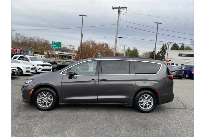 $18999 : Chrysler Pacifica 2022 Touri image 2