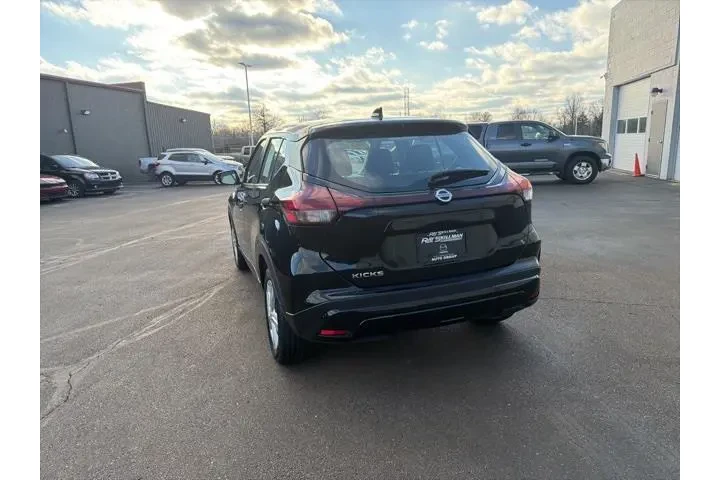 $15980 : Nissan Kicks 2021 S 4dr Cros image 10