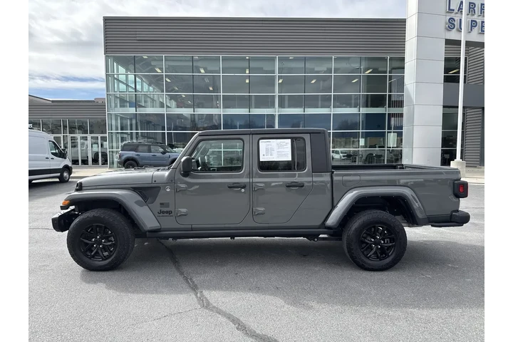 $34125 : Jeep Gladiator 2023 4x4 Spor image 2