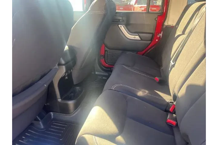 $18798 : Jeep Wrangler Unlimited 2013 image 9