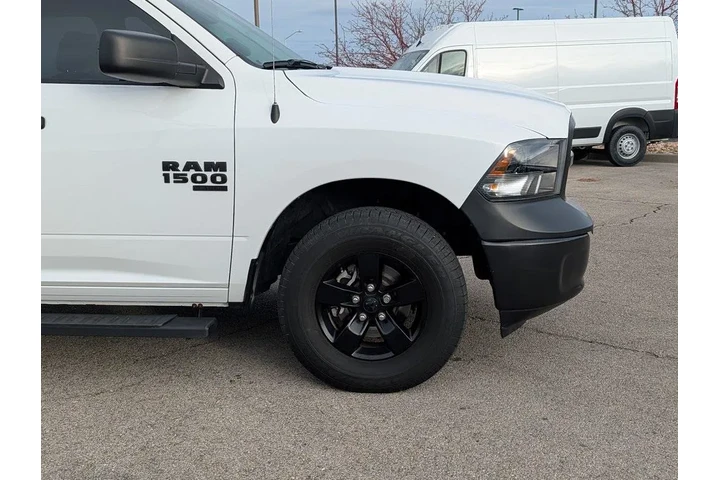 $35995 : Ram 1500 Classic 2024 4x4 Tr image 3