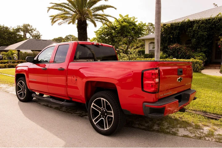 $12000 : 2017 Silverado LT Custom image 4