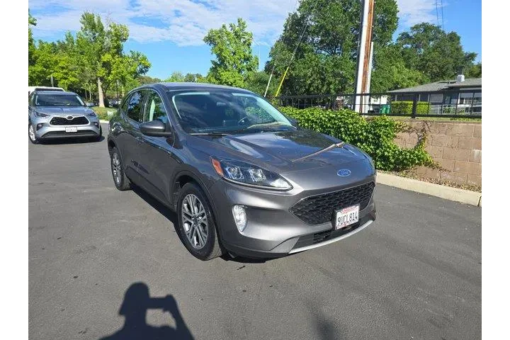 $18995 : Ford Escape Hybrid 2022 SEL image 1