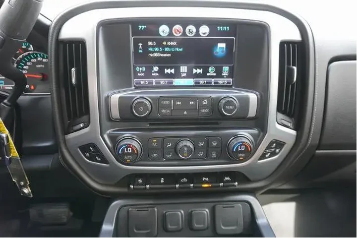 $28988 : GMC Sierra 1500 2017 4x2 SLT image 8