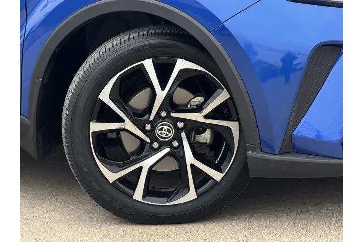 $23984 : Toyota C-HR 2022 Limited 4dr image 3