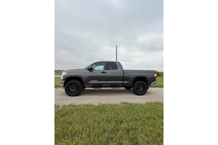 $18995 : 2015 Tundra SR5 image 10