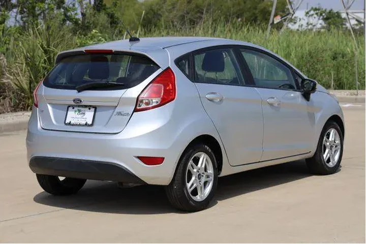 $9609 : Ford Fiesta 2019 SE 4dr Hatc image 8