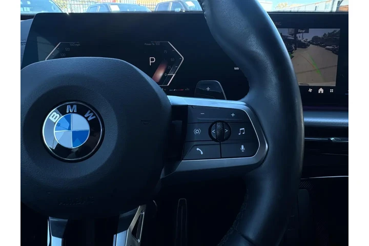 2025 BMW X2 xDrive28i image 9