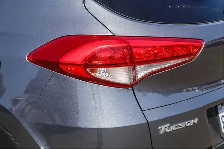 $14998 : Hyundai TUCSON 2018 Limited image 10