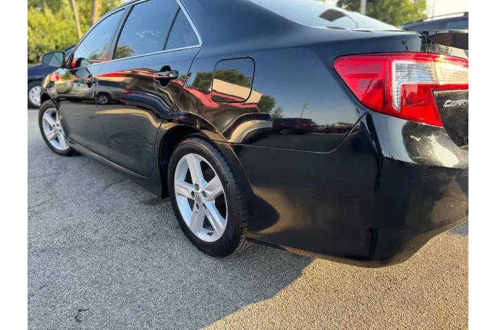 $9899 : 2014 Camry SE image 5