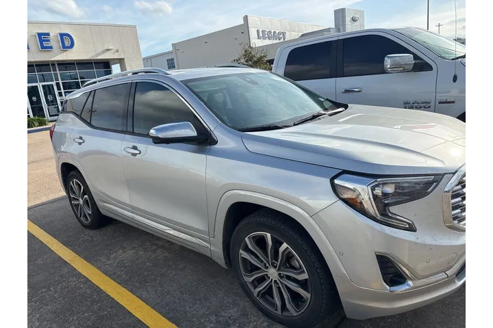 $18125 : GMC Terrain 2019 Denali 4dr image 1