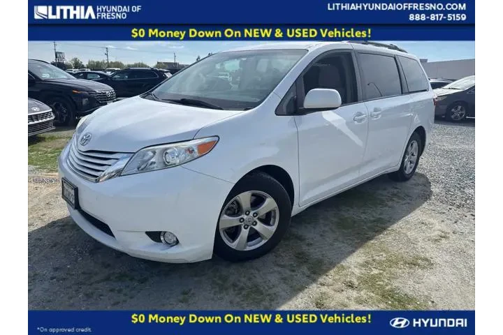 $12999 : Toyota Sienna 2017 LE 7-Pass image 1