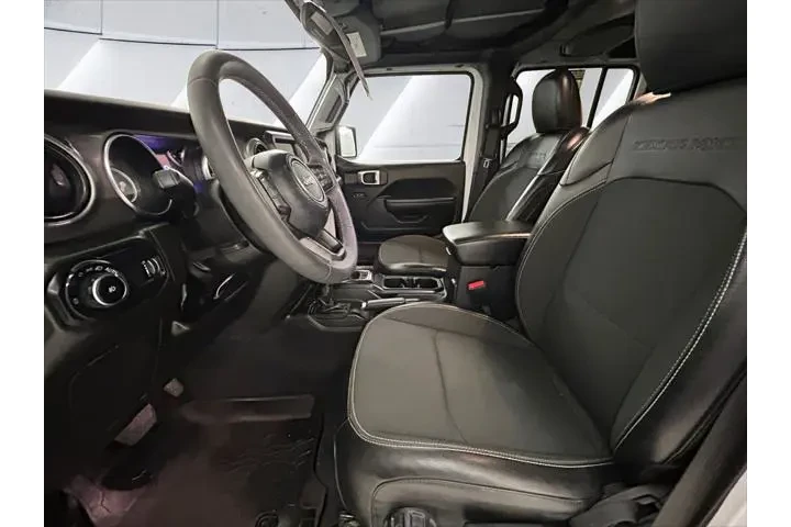 $29991 : Jeep Wrangler 2023 4x4 Freed image 7