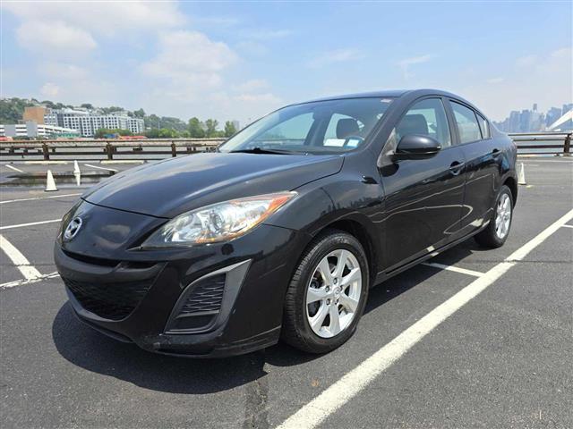 $5850 : 2011 MAZDA MAZDA3 image 4