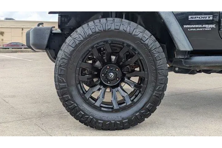 $20495 : Jeep Wrangler JK Unlimited 2 image 10