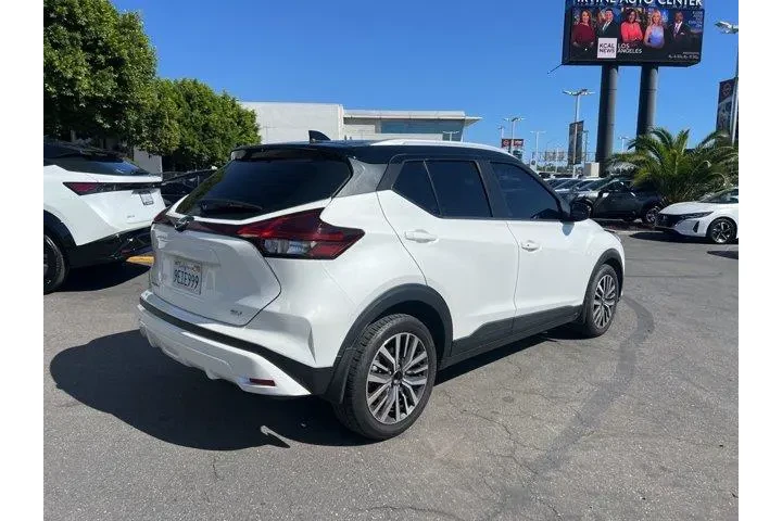 $15991 : Nissan Kicks 2023 SV 4dr Cro image 6
