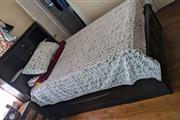 $250 : Queen size bed frame usado thumbnail