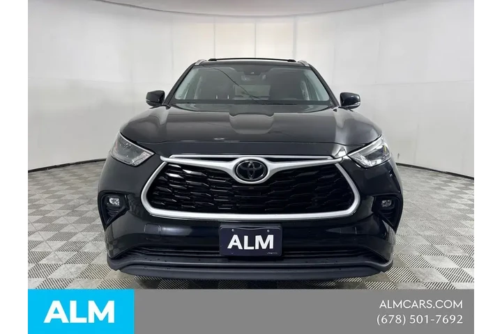 $37420 : Toyota Highlander 2023 XLE 4 image 2
