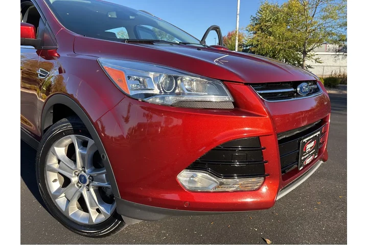 $12000 : 2015 Escape Titanium image 6