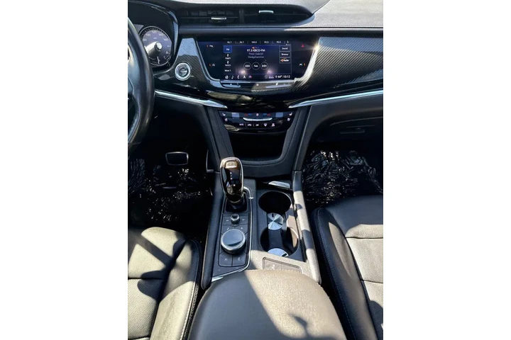 $17995 : 2020 XT6 AWD Sport image 9