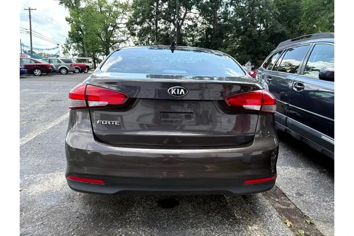 $9775 : 2017 Forte image 6
