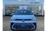 $28300 : Volkswagen Taos 2025 AWD SE thumbnail