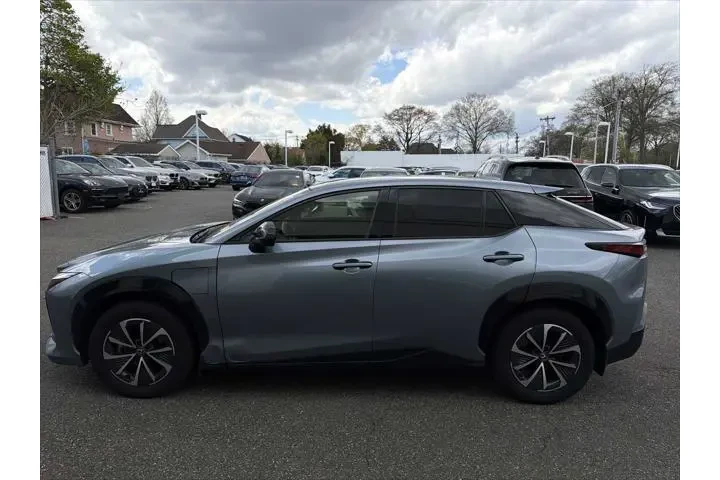 $27943 : Lexus RZ 300e 2024 Premium 4 image 7