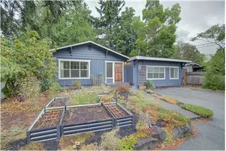 $3750 : Rental property with 4 bedro image 1