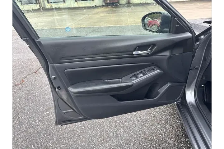 $19920 : Nissan Altima 2025 2.5 SV 4d image 10