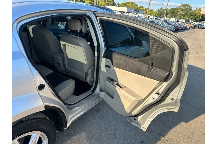 $4980 : 2010 Avenger 4dr Sdn R/T image 10