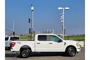 $39900 : Ford F-150 2022 4x4 XL 4dr S thumbnail