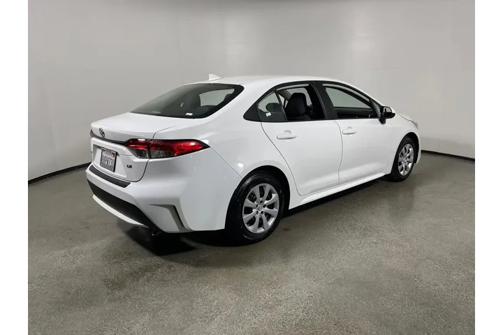 $22998 : Toyota Corolla 2021 LE 4dr S image 3