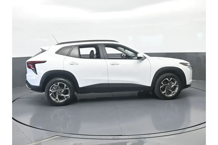 $18321 : Chevrolet Trax 2024 LT 4dr C image 7