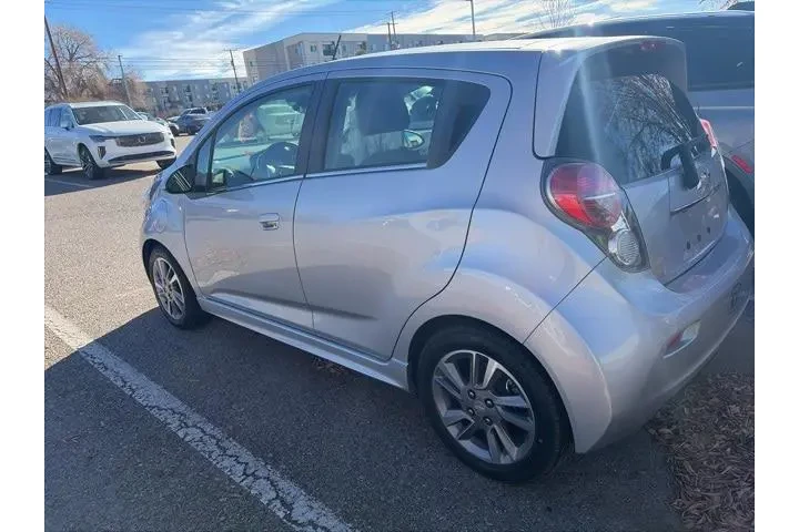 $7985 : Chevrolet Spark EV 2016 2LT image 6