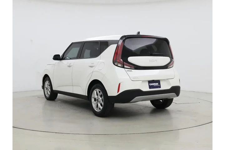 $18998 : Kia Soul 2024 S 4dr Crossove image 2