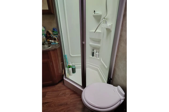 ‼️🛁CLEAN FLOWER COMPANY🛁‼️ image 8