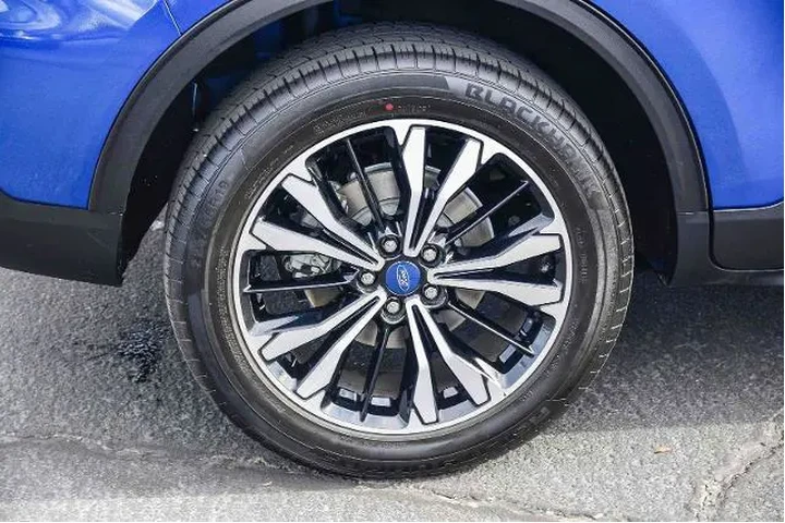 $19995 : Ford Escape 2022 AWD SEL 4dr image 8