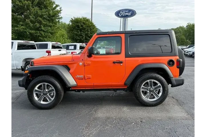 $20000 : Jeep Wrangler 2020 4x4 Willy image 7