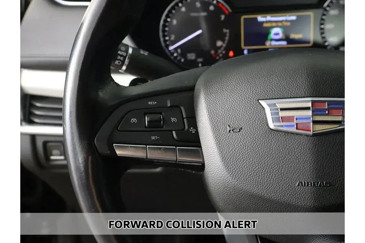 $21893 : Cadillac XT4 2022 Premium Lu image 4